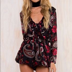 S Black and Red Lioness Patterned Romper